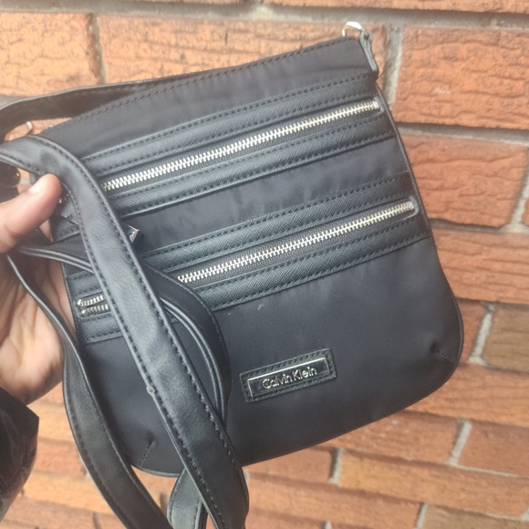 Women Calvin klein crossbody bag - Picture 3 of 9